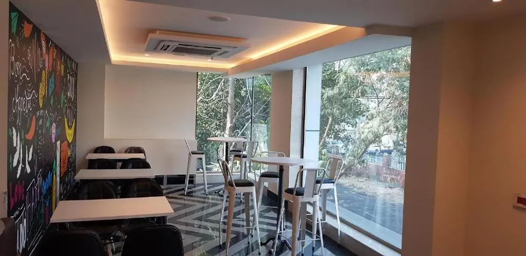Cheqinn Hostel - Sukhumvit 4 Nana Plaza-1
